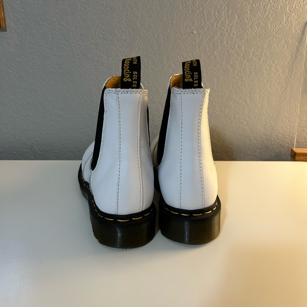 Dr. Martens White Chelsea Boot - Picture 3 of 7